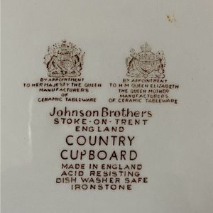 Johnson Brothers/Stoke-On-Trent/Country Cupboard - made in England.